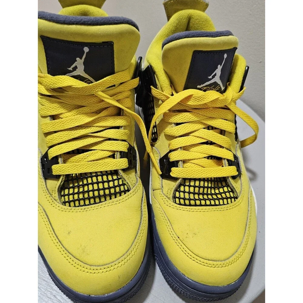 Nike Air Jordan 4 Retro Lightning GS Size 6Y Tour Yellow Black 2021 408452-700